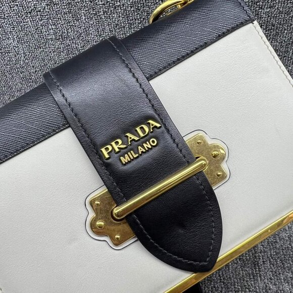 100% Authentic Prada Cahier Black & White Shoulder Bag - Picture 3 of 16